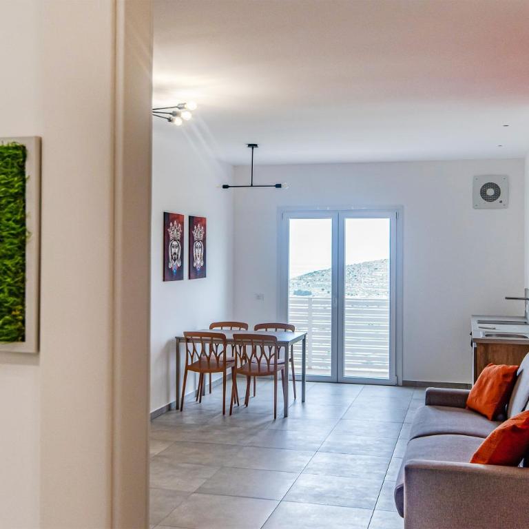 Coste Ponente Appartamenti Turistici - King Room with Balcony - 6