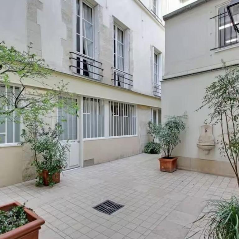 Sublime apartment - Halles II - Appartement 2 Chambres - 17