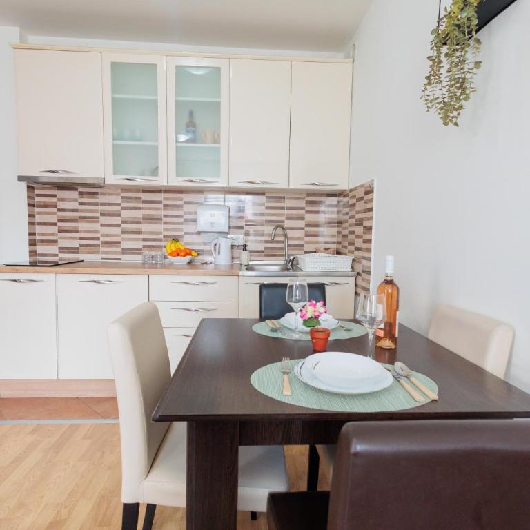 Alacaster G apartman - Apartman sa 1 Spavaćom Sobom - 60