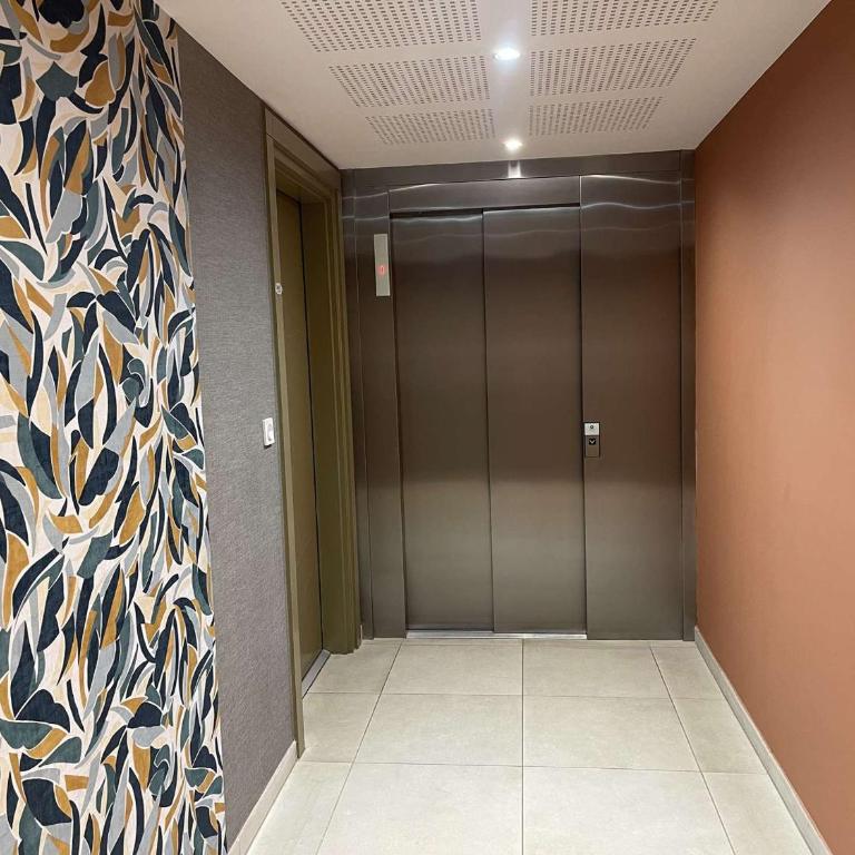 Charmant T2 centre Lavandou avec climatisation et parking privé - FR-1-308-187 - Appartement - 9