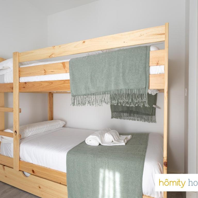 Homity Holidays - Granada - Piedra Santa - Parking incluido - Luxury triplex with Alhambra Views - 13
