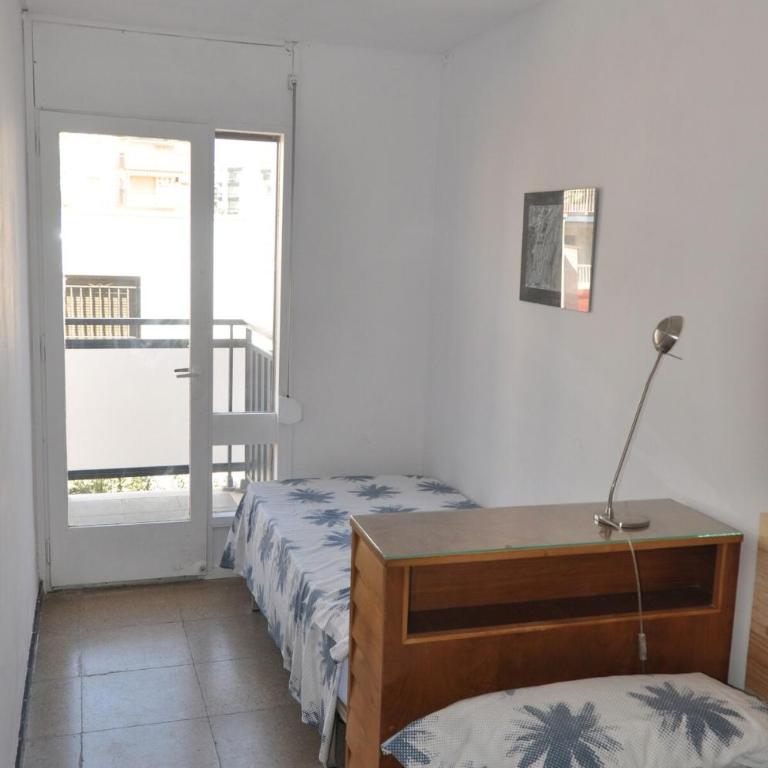Apartamento muy céntrico a 50m de la playa de Levante - Apartamento de 3 dormitorios y vistas al mar - 10