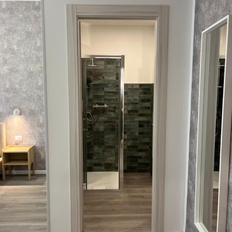 Tiburtina Urban Rooms - Camera Matrimoniale con Bagno Privato - 12