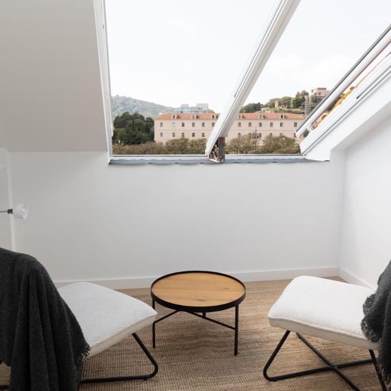 Carthago Suites - Puerto - Suite con vistas al mar - 1 cama grande - 7