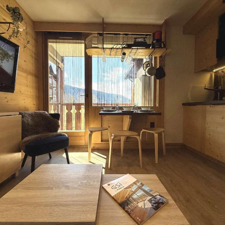 Charmant studio à 300m des pistes et commerces du Cernix - balcon, parking, casier à skis - Appartamento con 1 Camera da Letto - 8