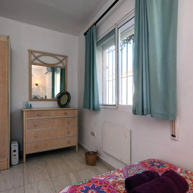 089 Traditional Andalusian 3 Bed Villa with Private Pool - Villa - 29