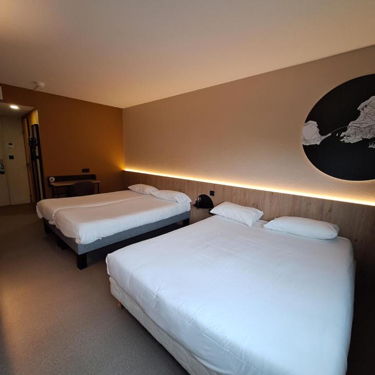 B&B HOTEL La Rochelle Centre Les Minimes - Chambre Quadruple Standard - 7
