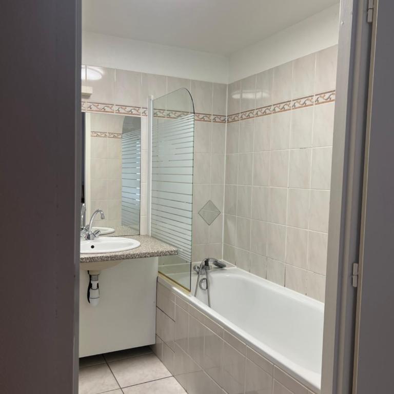 Le Central Victoria VII - Central district - Stanislas - Train station - Appartement 3 Chambres - 2