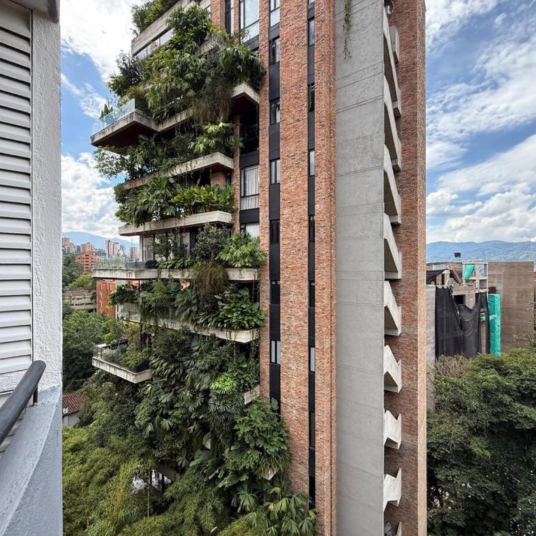 Ac, fast wifi 400 mg, quiet, nature in El Poblado - Apartamento de 1 dormitorio - 14