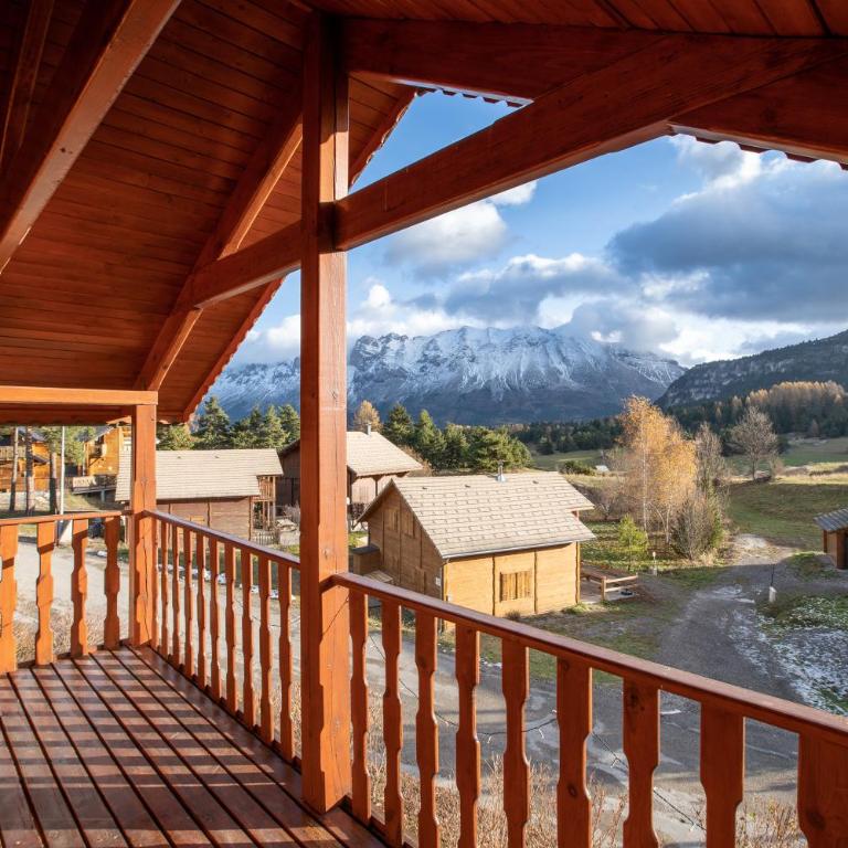 CHALET LUXE, 8-10 Pers, Parking, Sauna, Wifi, Netflix, Recommandé par locataires - Chalet - 23
