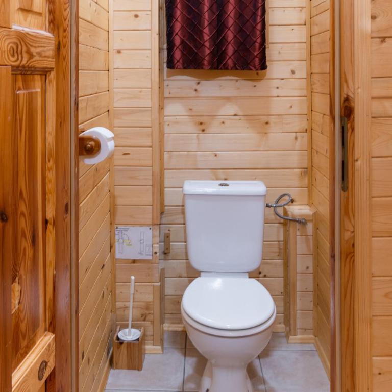 CHALET LUXE, 8-10 Pers, Parking, Sauna, Wifi, Netflix, Recommandé par locataires - Chalet - 16