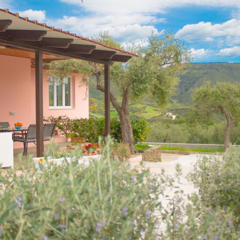 Villa Mimosa ad Alghero a 2km dalla spiaggia per 6 persone - Villa con 3 Camere da Letto - 6