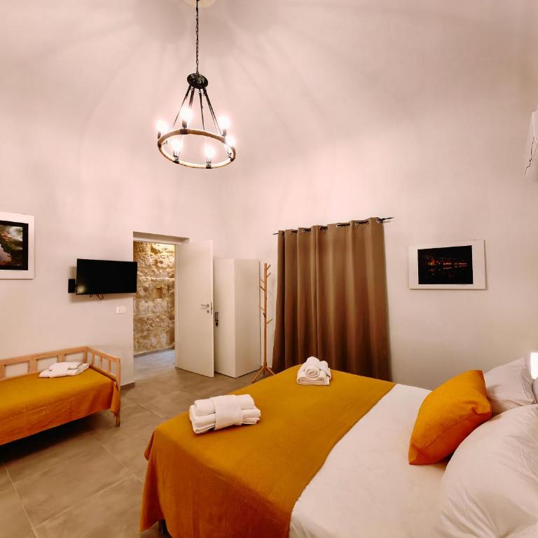 Basso 61 Urban Oasis with Private Mini Pool & Courtyard - Families & Groups - Appartamento - Piano Terra - 24