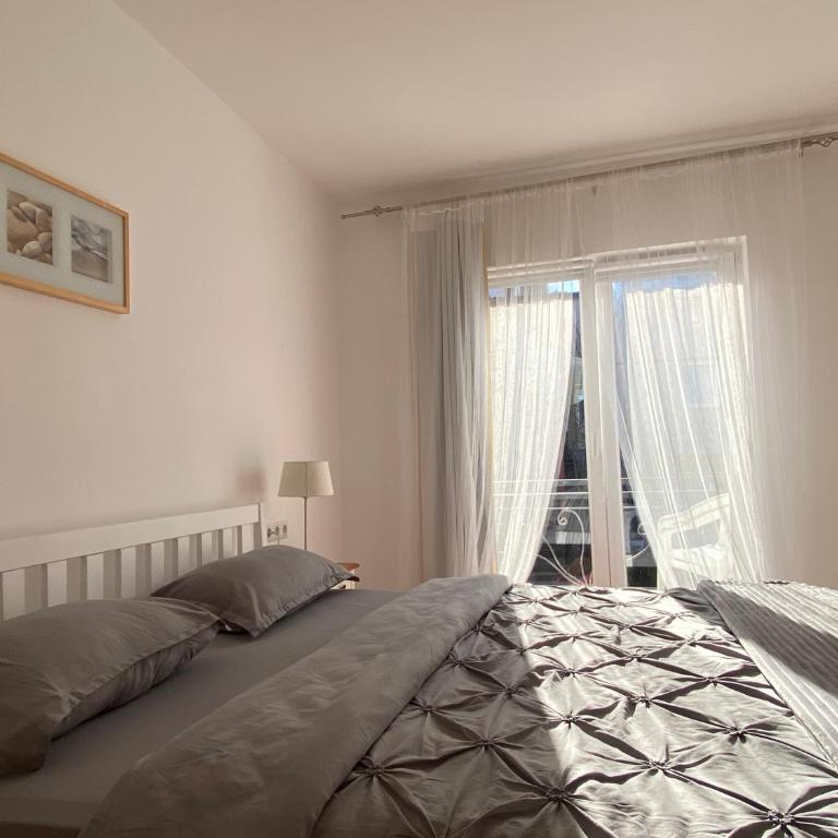 Moon Apartment Bihac - Three-Bedroom Apartment - 5