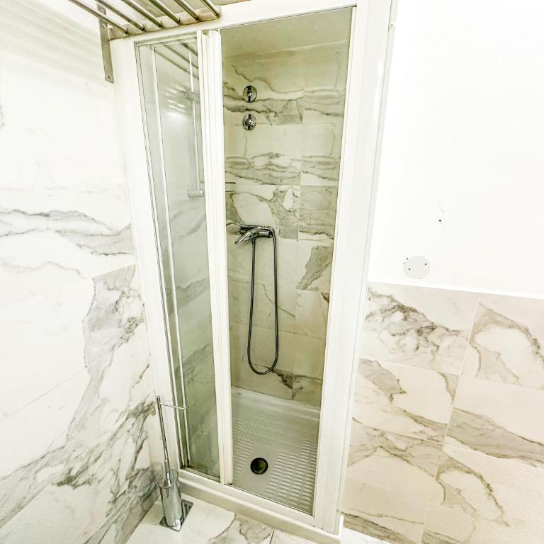 B&B Al Parco - Camera Matrimoniale con Bagno Privato - 6