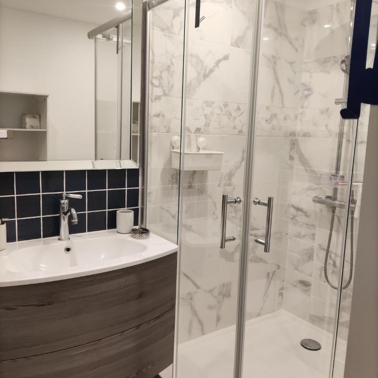 T2 Plage la corniche, les Tennis de castelmare à Sète appartement classé 3 etoiles - Apartment mit 1 Schlafzimmer - 5