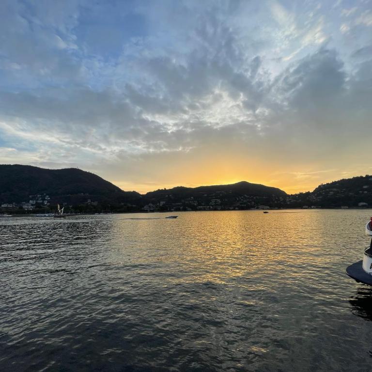 PortaTorre Suite, a Charming apartment in the Heart of Como, Free Private Parking, Air Conditioning - Appartamento Loft con 1 Camera da Letto - 59