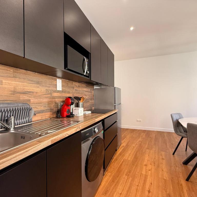 Le Moderniste Proche des Halles et Cathédrale - Apartamento de 1 dormitorio con vistas a la ciudad - 7