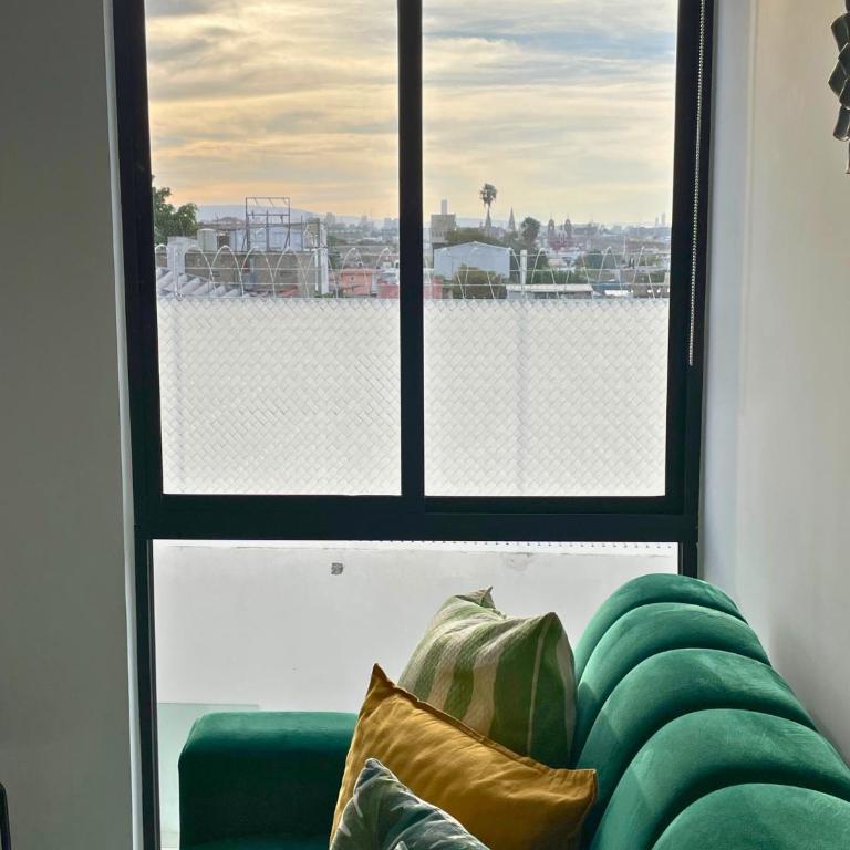 Depa Familiar con cochera 6 min Centro Médico y Catedral - Apartamento de 2 dormitorios - 11