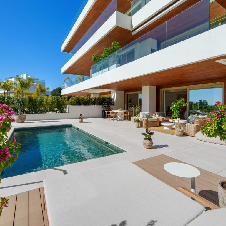Benalus 4-Bedroom Duplex in Golden Mile - Apartamento - 1
