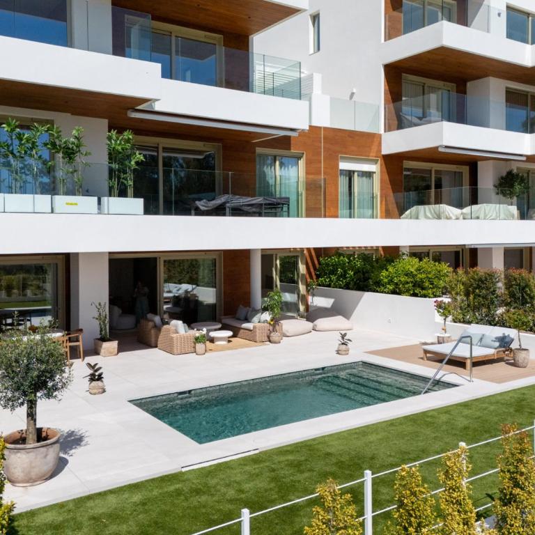 Benalus 4-Bedroom Duplex in Golden Mile - Apartamento - 3