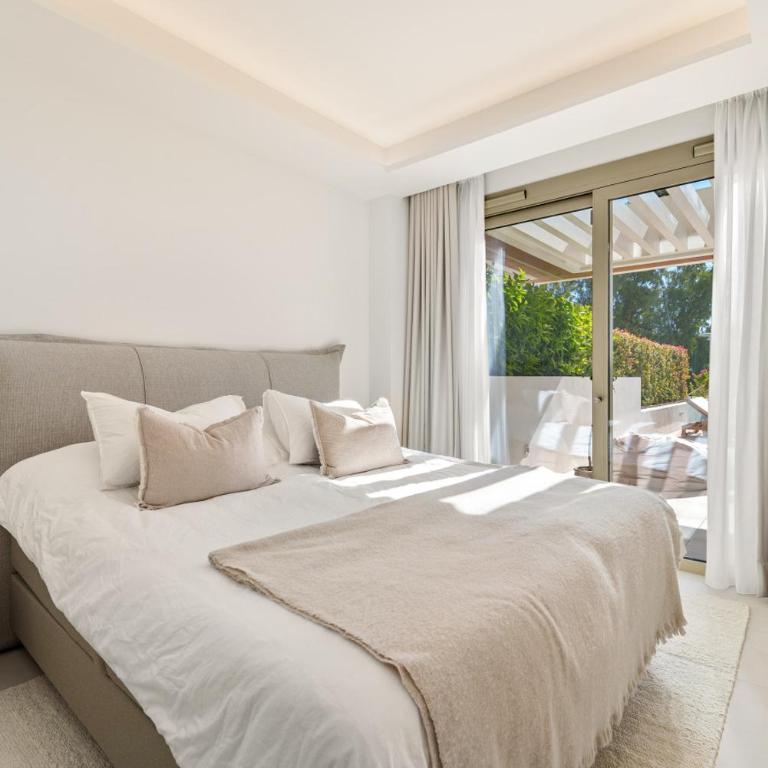 Benalus 4-Bedroom Duplex in Golden Mile - Apartamento - 6