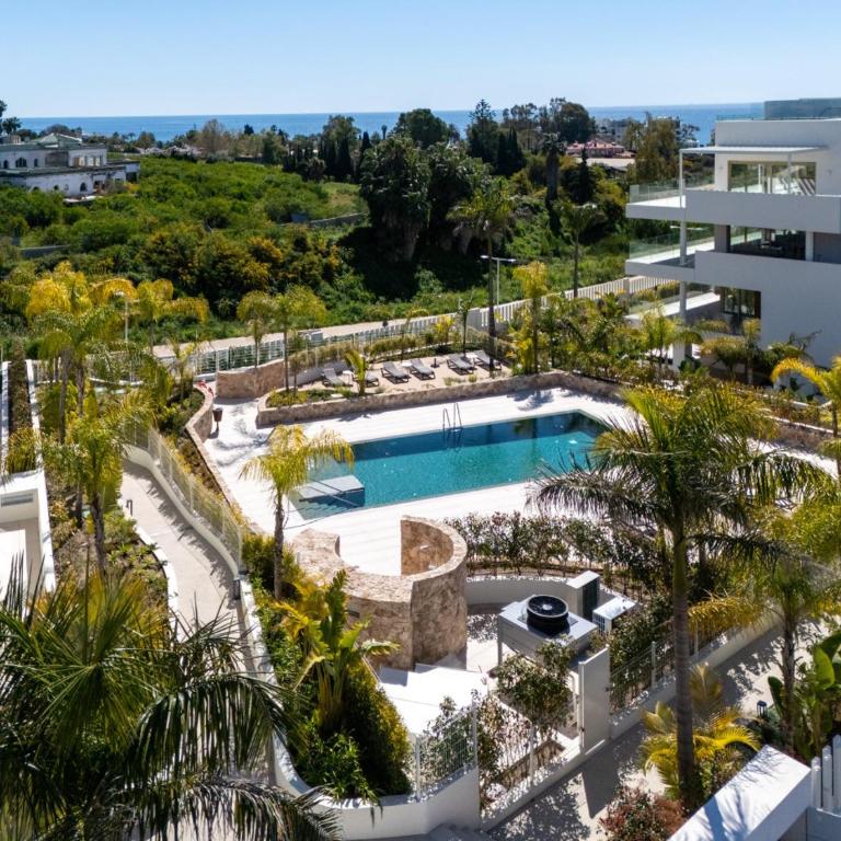 Benalus 4-Bedroom Duplex in Golden Mile - Apartamento - 21