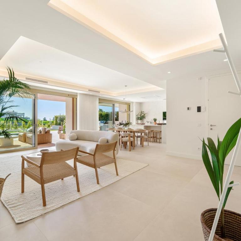Benalus 4-Bedroom Duplex in Golden Mile - Apartamento - 25