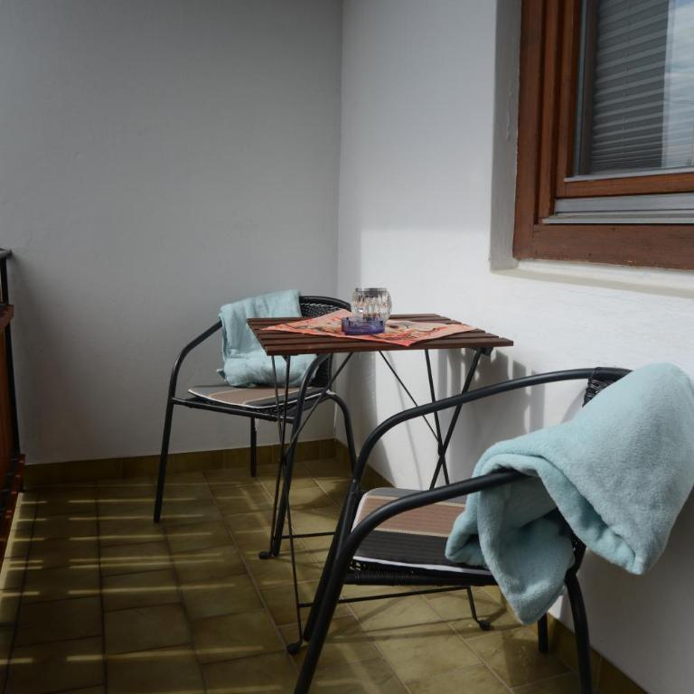 Pension Eule - Doppelzimmer mit Balkon - 1