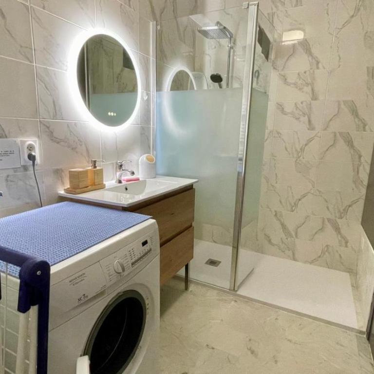 Appartement Terrasse, centre-ville, 5 min de la plage - Appartement 1 Chambre avec Terrasse - 24