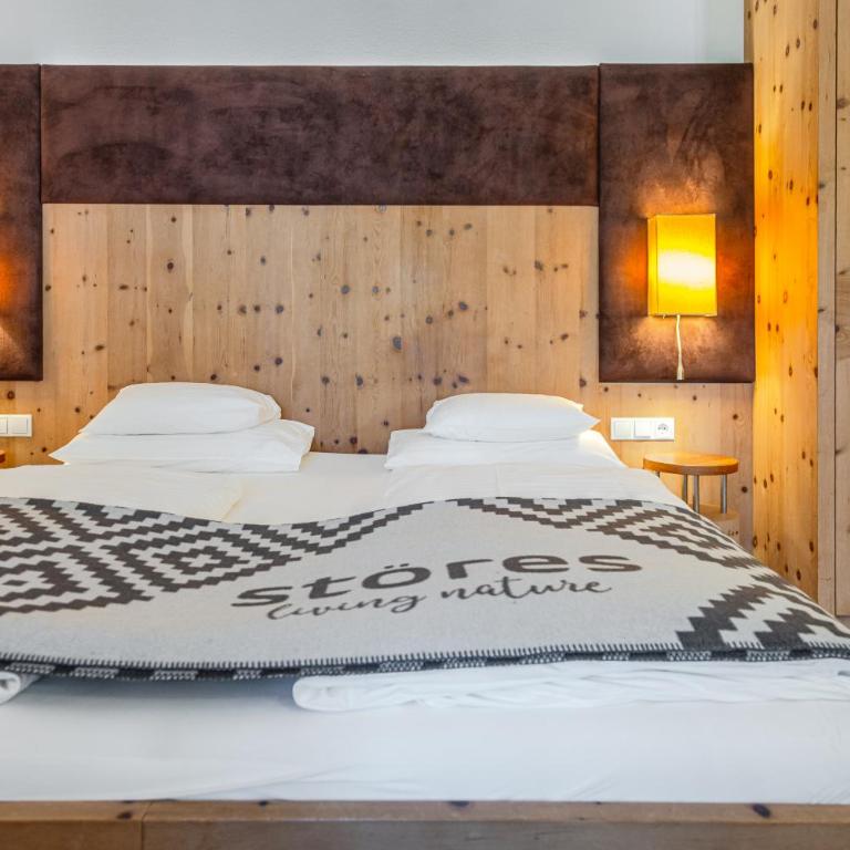 Hotel Stoeres - Stores Active wellbeing - Camera Deluxe Matrimoniale/Doppia con Letti Singoli - 2