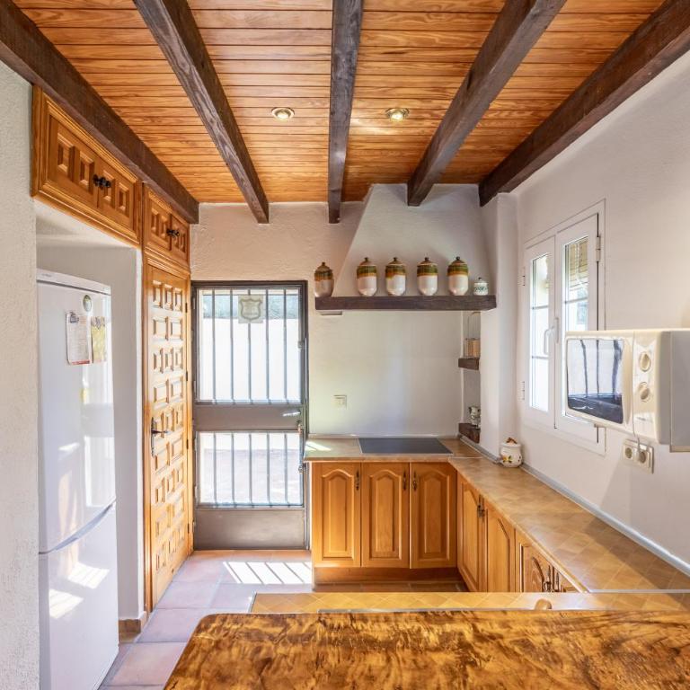 Finca rural en Dílar con piscina privada - Four-Bedroom House - 9