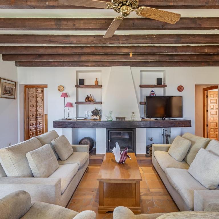 Finca rural en Dílar con piscina privada - Four-Bedroom House - 5