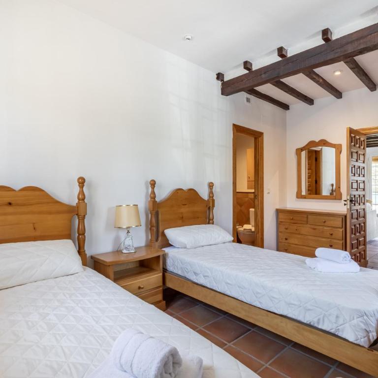 Finca rural en Dílar con piscina privada - Four-Bedroom House - 12