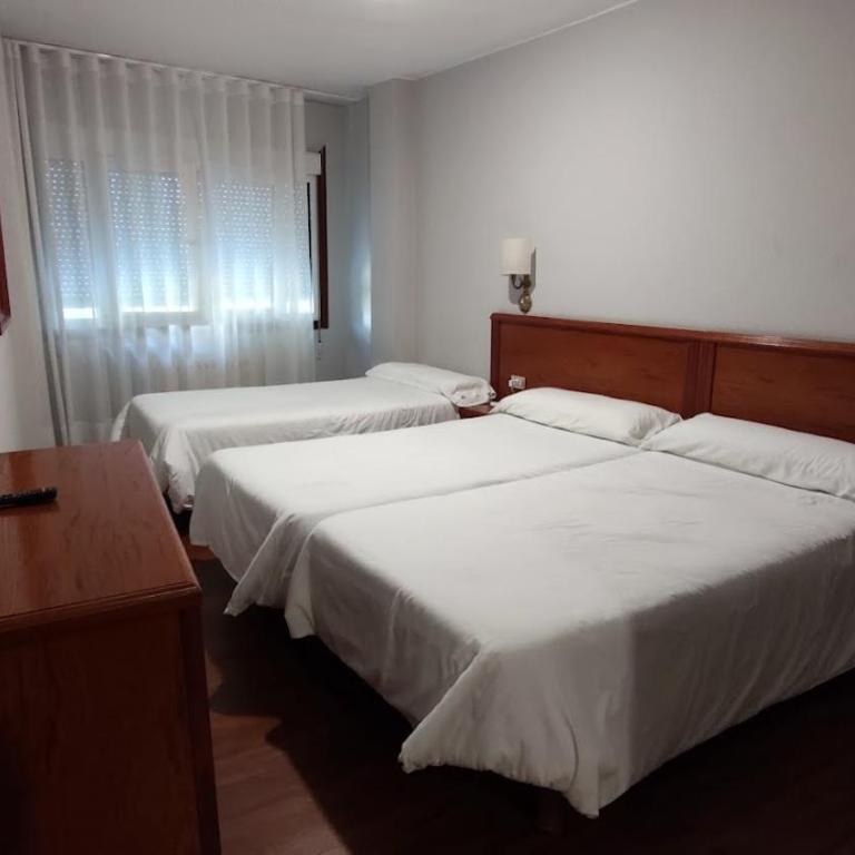 Hotel Maycar - Habitación Triple - 1