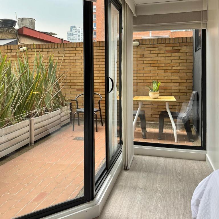 TERRAZA PRIVADa ILUMINACION VENTILACION WIFI - One-Bedroom Apartment - 12