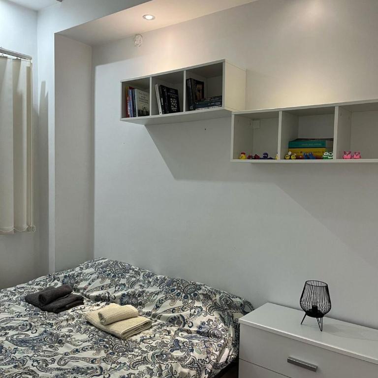 Studio apartment near the city center - One-Bedroom Apartment - 1