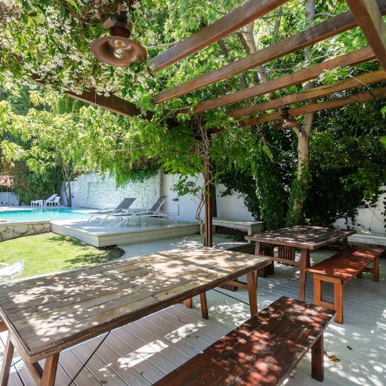 Spectacular house in Los Troncos - Villa - 36