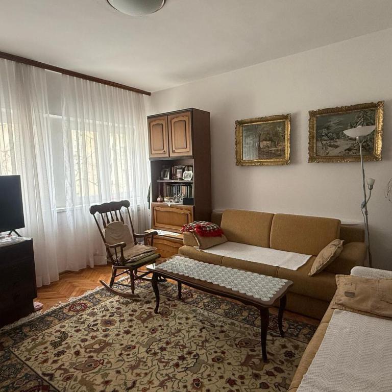 Grandma's City Center Apartment - Apartman sa 1 Spavaćom Sobom - 2