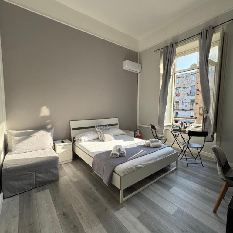 B&B San Ferdinando Napoli - Camera Matrimoniale con Bagno Privato Esterno - 10