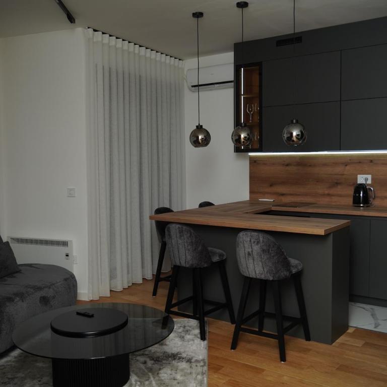 Square Luxe Residences - Two-Bedroom Apartment - 6