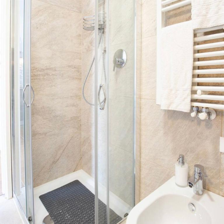 Stylish suite close by Trastevere and city life - One-Bedroom Apartment - 24