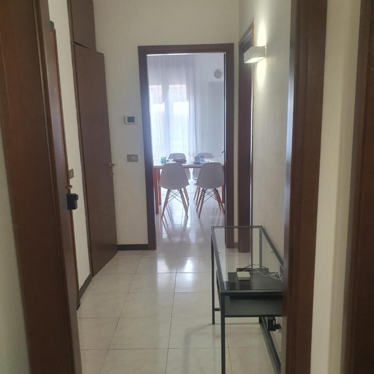 Easy Life Venice - Two-Bedroom Apartment with Balcony and Terrace - 9