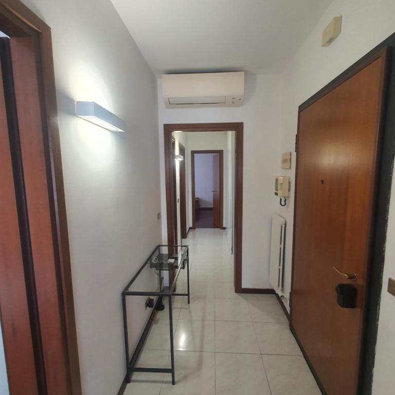 Easy Life Venice - Two-Bedroom Apartment with Balcony and Terrace - 11