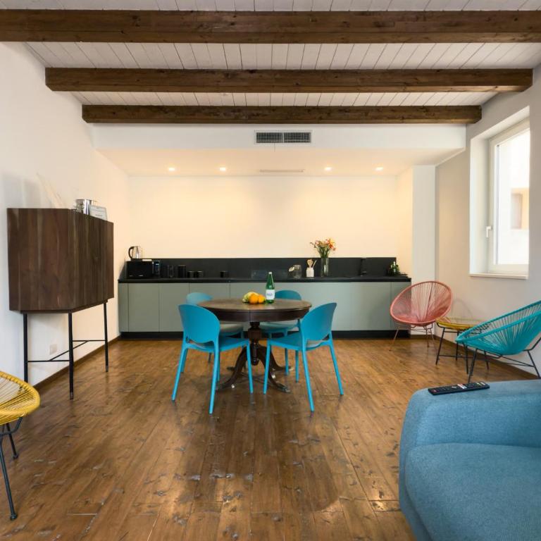 Maison Rouge Ortigia - Two-Bedroom House with Terrace - 12