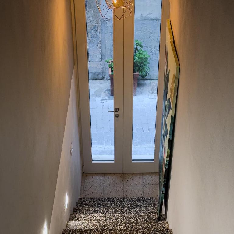 Maison Rouge Ortigia - Two-Bedroom House with Terrace - 24
