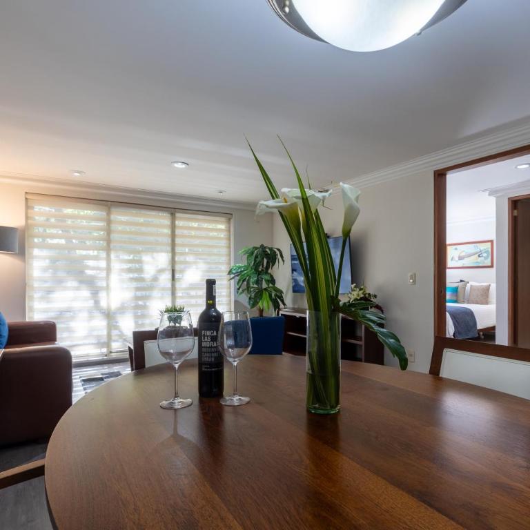 Suites Obelisk - Suite con cama extragrande - 12