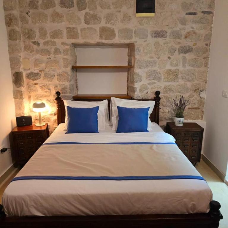 Apartments Kotor Old Town - Small Double Room - 13