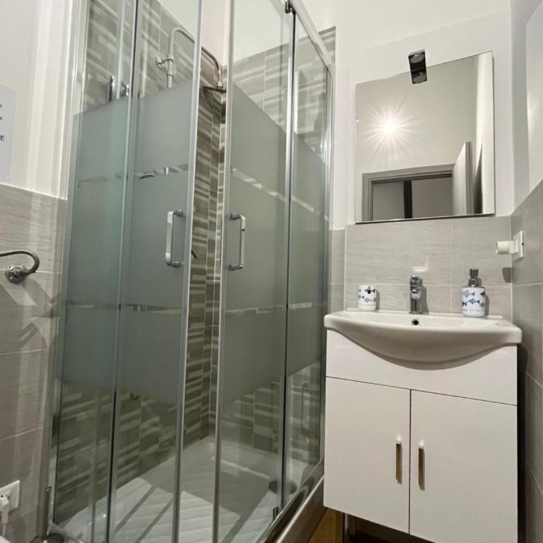 Donizetti 19 - Standard Double Room - 21