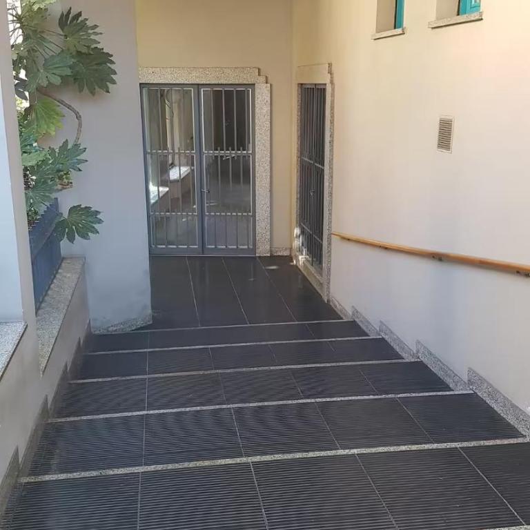 Family Haven a roomy and cosy suite just 200 mt from Lake Como with free parking garage! - Appartamento con 2 Camere da Letto - 34